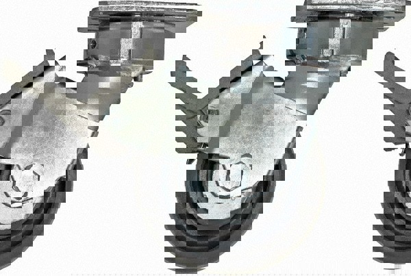 Swivel Top Plate Caster: Nylon, 4